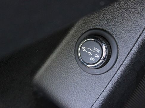 Used 2023 Chevrolet Traverse High Country AWD/4WD image 45