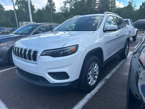 Used 2021 Jeep Cherokee Latitude AWD/4WD image 1