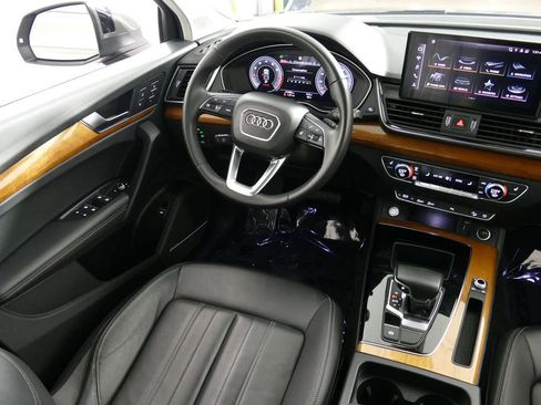 Used 2023 Audi Q5 2.0T Premium Plus AWD/4WD image 17