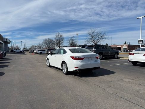 Used 2013 Lexus ES 350 350 w/ Luxury Pkg image 19