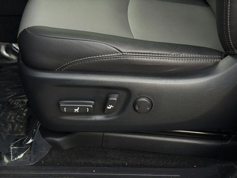 Used 2018 Toyota 4Runner SR5 Premium AWD/4WD image 19
