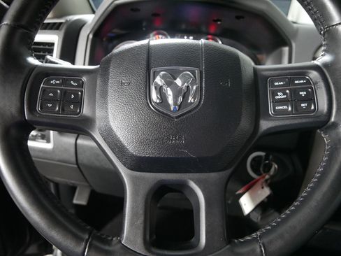 Used 2018 RAM 1500 Big Horn AWD/4WD image 25