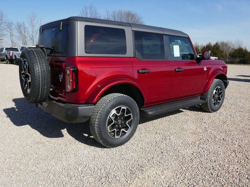 New 2026 Ford Bronco Outer Banks image 5