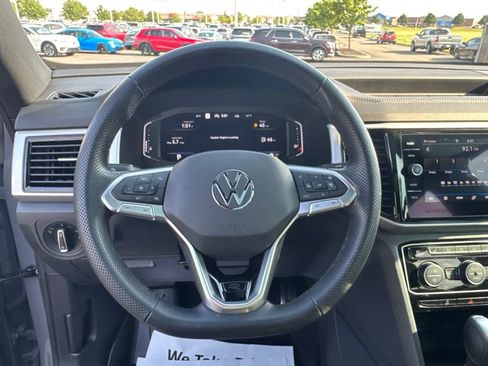 Used 2022 Volkswagen Atlas Cross Sport SEL R-Line AWD/4WD image 15