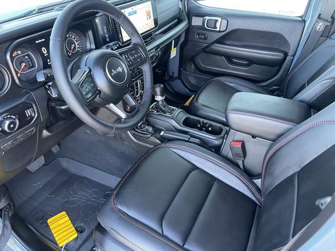 New 2026 Jeep Wrangler Unlimited Rubicon AWD/4WD image 16