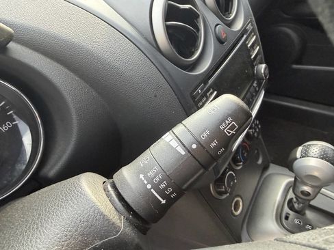 Used 2012 Nissan Rogue SV AWD/4WD image 22