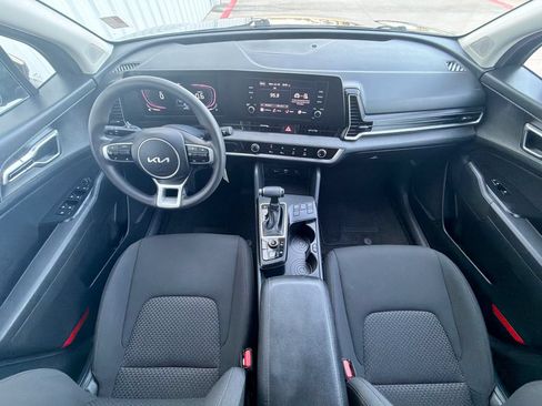 Used 2024 Kia Sportage LX AWD/4WD image 21