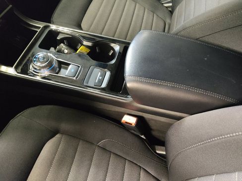 Used 2019 Ford Edge SE AWD/4WD image 26