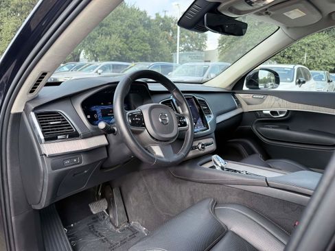 Certified 2024 Volvo XC90 T8 Ultimate w/ Lounge Package AWD/4WD image 11