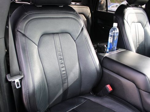 Used 2020 Ford Expedition Max Limited image 28