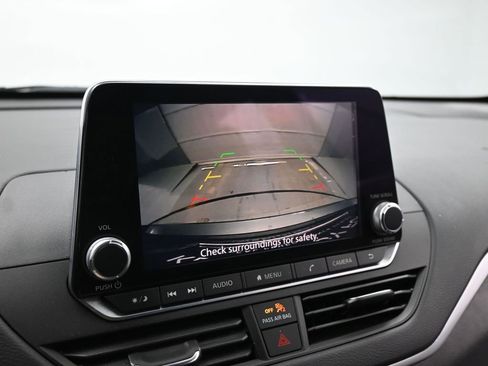 Used 2022 Nissan Altima 2.5 SV image 14