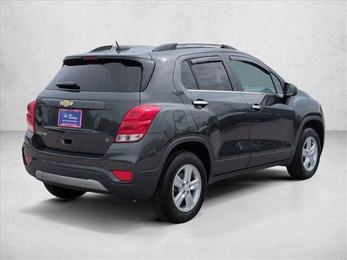 Used 2020 Chevrolet Trax LT w/ Sun & Sound Package AWD/4WD image 5