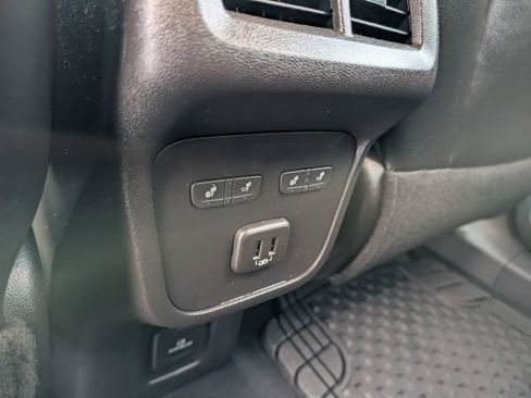 Used 2020 Chevrolet Equinox Premier FWD image 24