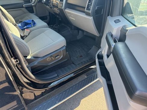 Used 2017 Ford F150 XLT w/ Equipment Group 302A Luxury image 9