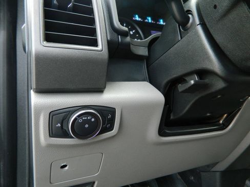 Used 2019 Ford F350 XL w/ Power Equipment Group AWD/4WD image 19