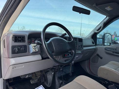 Used 2001 Ford F250 XL image 14