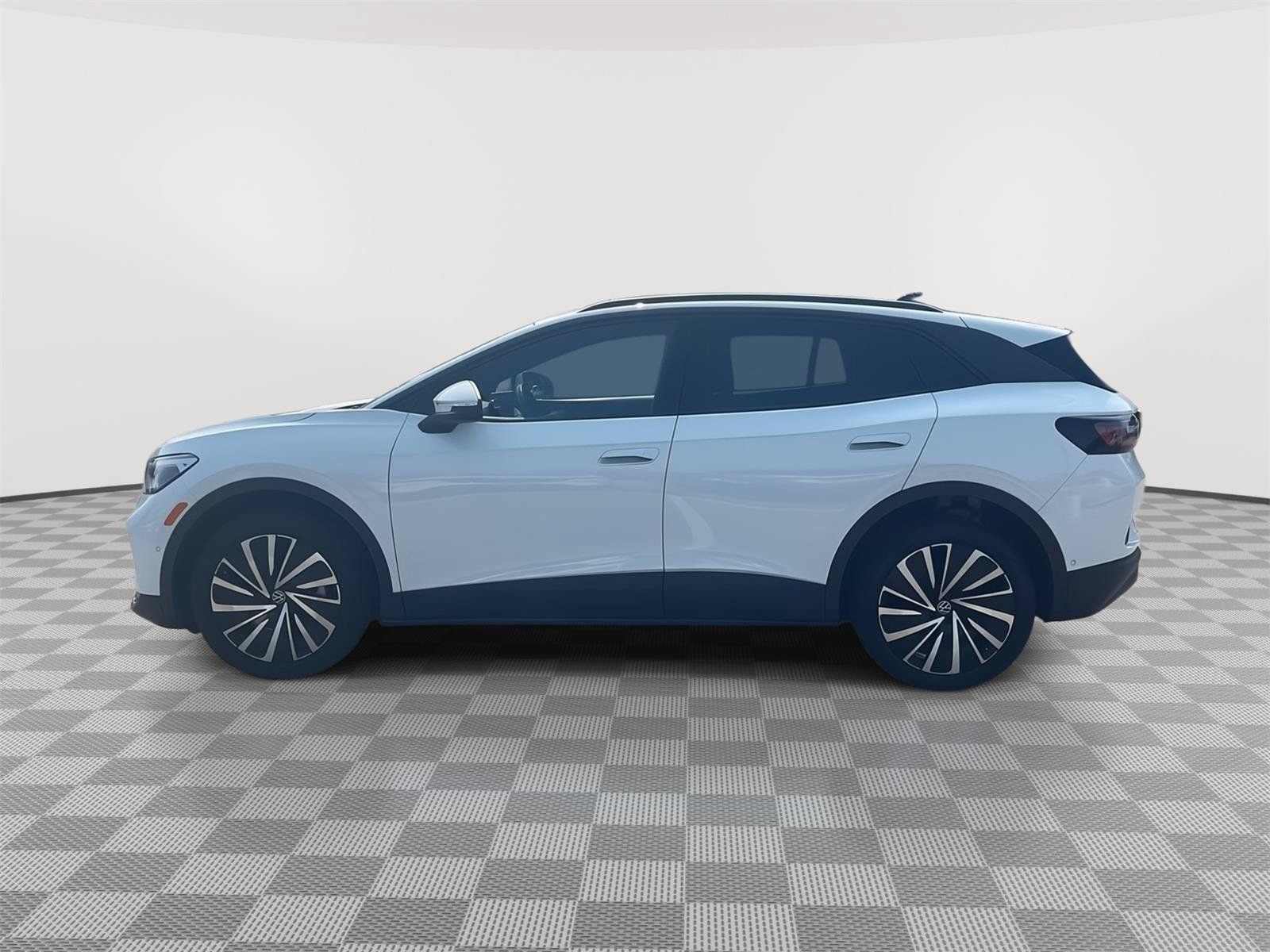 Certified 2025 Volkswagen ID.4 Pro AWD/4WD image 9