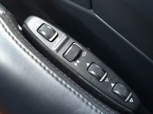 Used 2017 Mercedes-Benz G 63 AMG 4MATIC SUV image 42