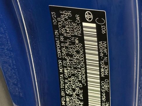 Used 2024 Toyota Prius XLE image 28