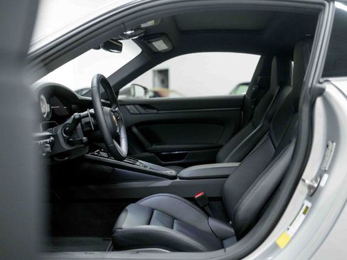 Used 2024 Porsche 911 Carrera GTS RWD image 42