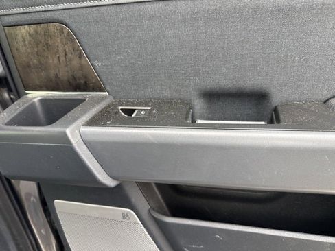 Used 2024 Ford F350 Lariat w/ Black Appearance Package image 37