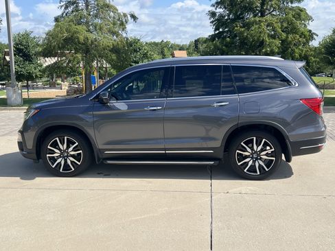 Used 2019 Honda Pilot Touring image 7