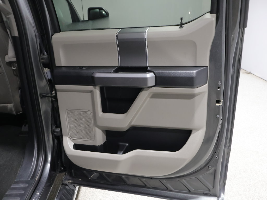 Used 2019 Ford F150 XLT w/ Equipment Group 302A Luxury AWD/4WD image 20