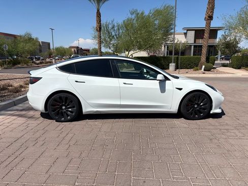 Used 2021 Tesla Model 3 Performance AWD/4WD image 2
