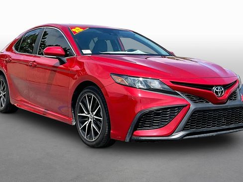 Used 2022 Toyota Camry SE FWD image 10