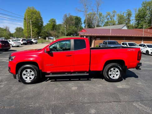 Used 2019 Chevrolet Colorado W/T w/ WT Convenience Package AWD/4WD image 8