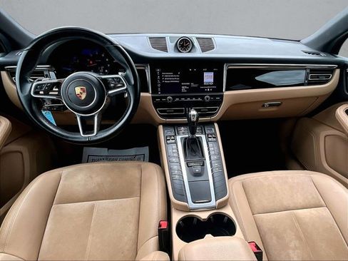 Used 2020 Porsche Macan AWD/4WD image 16