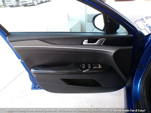 Used 2021 Kia K5 GT-Line FWD image 12