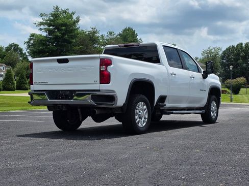 Used 2023 Chevrolet Silverado 2500 LT w/ Convenience Package AWD/4WD image 3