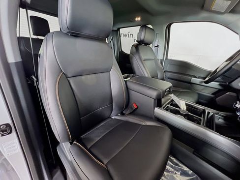 New 2026 Ford F350 Lariat w/ Black Appearance Package image 17