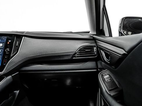 Used 2023 Subaru Outback Premium image 28