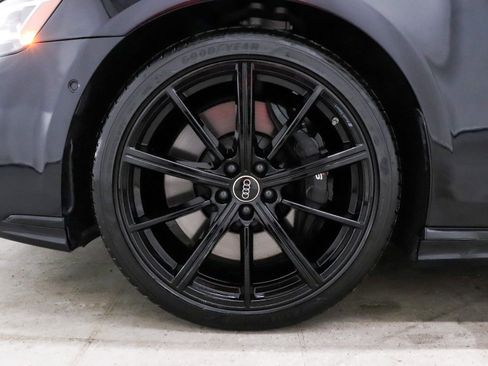 Used 2024 Audi S8 image 7