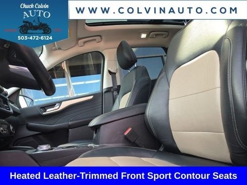 Used 2022 Ford Escape Titanium w/ Titanium Elite Package AWD/4WD image 9