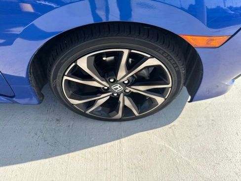 Used 2019 Honda Civic Sport image 9