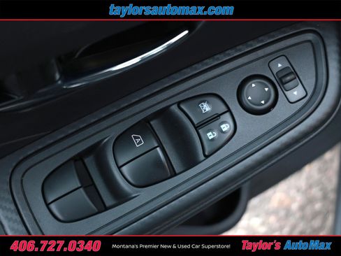 New 2025 Nissan Versa SV w/ Trunk Package image 20