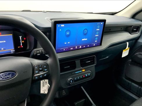 New 2025 Ford Maverick XL image 6