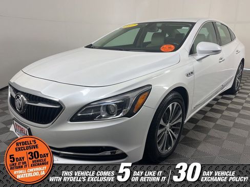 Certified 2017 Buick LaCrosse Essence w/ Sights and Sounds Package FWD image 11