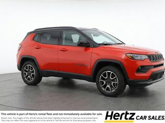 Used 2025 Jeep Compass Trailhawk video 1