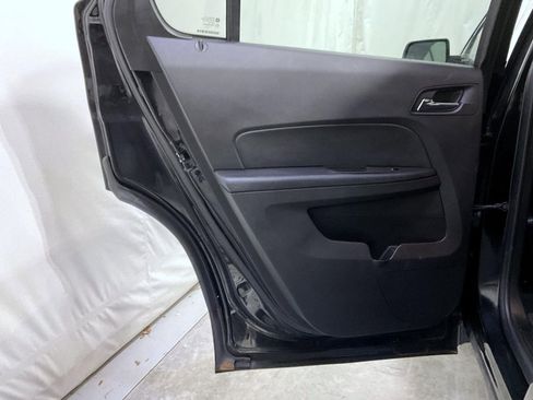 Used 2016 Chevrolet Equinox LT w/ Convenience Package image 17