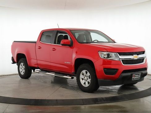Used 2018 Chevrolet Colorado W/T w/ WT Convenience Package image 2