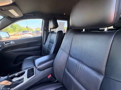 Used 2016 Jeep Grand Cherokee Limited RWD image 26
