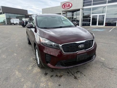 Used 2019 Kia Sorento FWD image 4