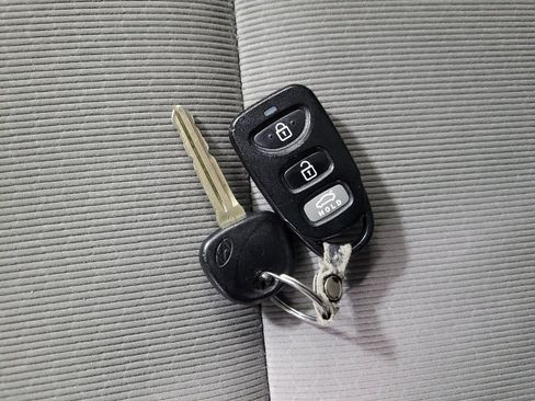 Used 2018 Hyundai Elantra SEL image 32