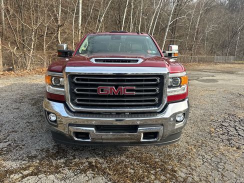 Used 2019 GMC Sierra 2500 SLT w/ Duramax Plus Package image 11