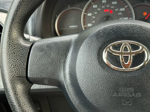 Used 2012 Toyota Yaris L image 15