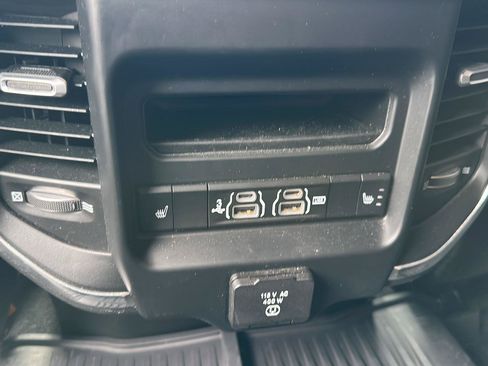 Used 2019 RAM 2500 Laramie AWD/4WD image 19